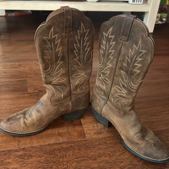 ARIAT Cowboy Boots - Picture 5 of 6